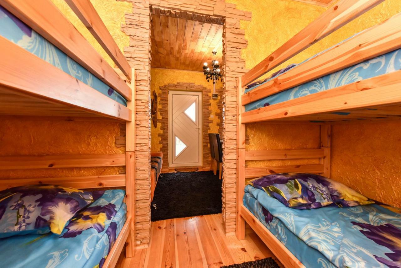 Zelta Pirts Guest House Ventspils Eksteriør bilde
